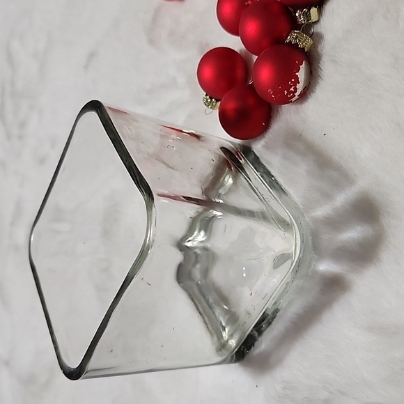 GLASS CONTAINER WITH VINTAGE CHRISTMAS ORNAMENTS FOR CHRISTMAS 🎄 TREE - Picture 6 of 7